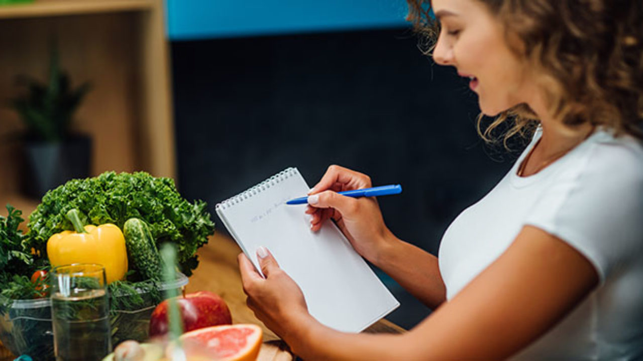 Keto And Intermittent Fasting Should You Combine The Two Diets<script async src=